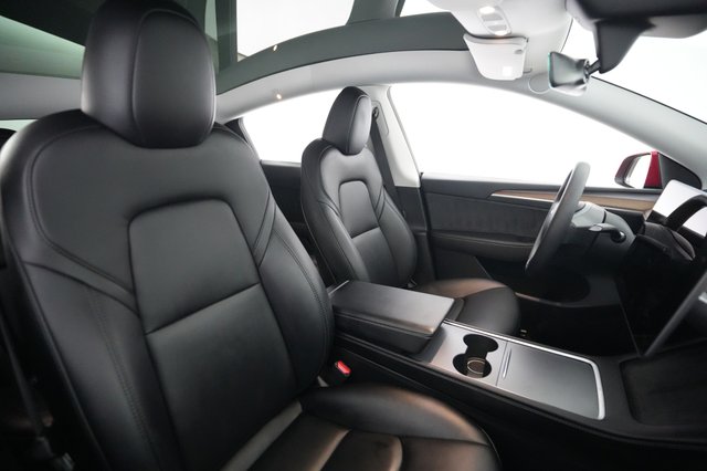 2023 Tesla Model Y — photo 18 of 30