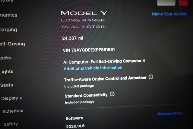 2023 Tesla Model Y — photo 5 of 30