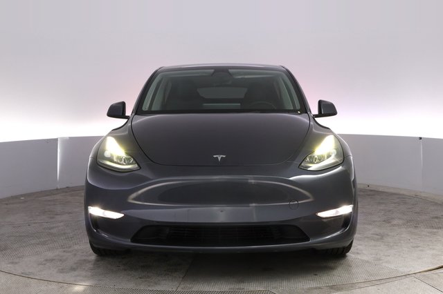 2023 Tesla Model Y — photo 9 of 20