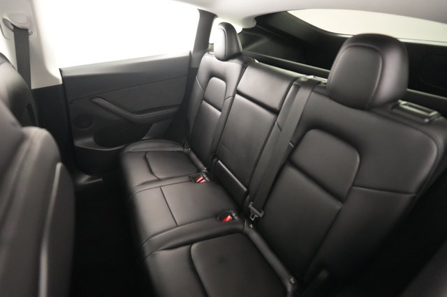 2023 Tesla Model Y — photo 4 of 20