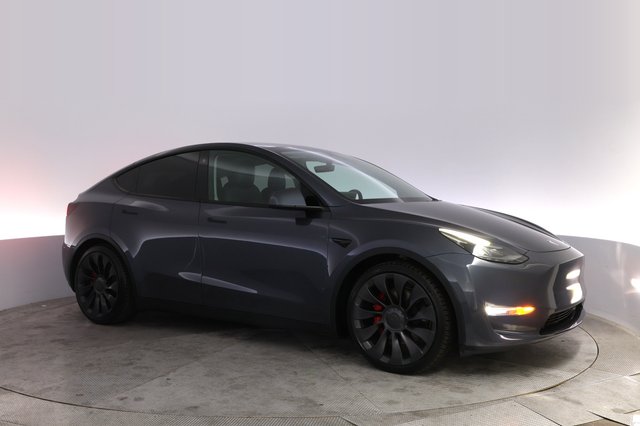 2023 Tesla Model Y — photo 11 of 20