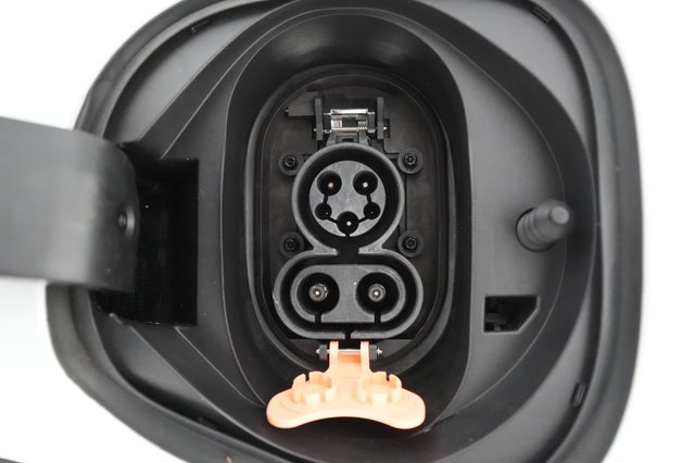 2022 Chevrolet Bolt EUV — photo 23 of 31