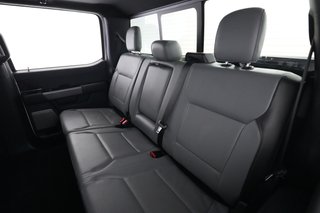 2022 Ford F-150 Lightning — photo 13 of 18