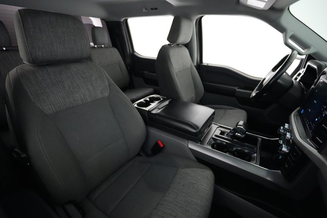2022 Ford F-150 Lightning — photo 12 of 16