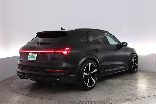2022 Audi e-tron S