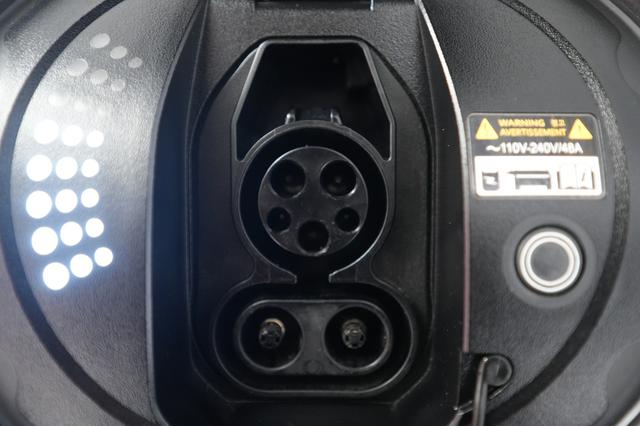 2023 Genesis GV60