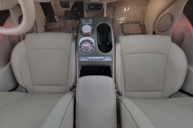 2023 Genesis GV60