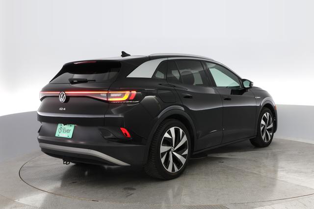 2021 Volkswagen ID.4 — photo 2 of 36