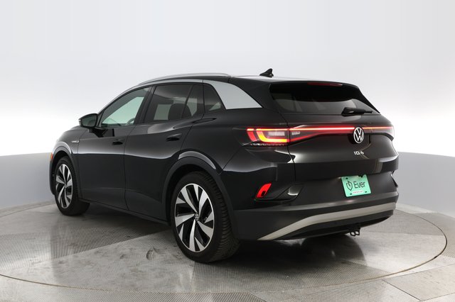 2021 Volkswagen ID.4 — photo 12 of 36