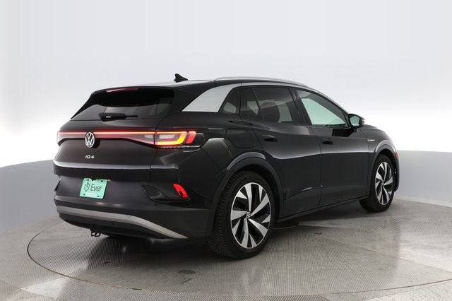 2021 Volkswagen ID.4 — photo 10 of 36