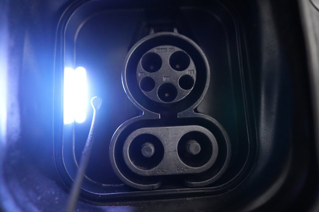 2023 Volvo C40 Recharge — photo 8 of 23