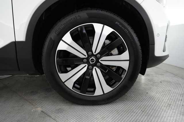 2023 Volvo C40 Recharge — photo 16 of 23