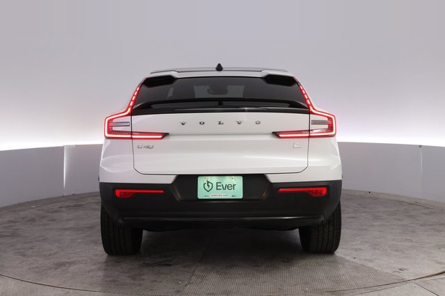 2023 Volvo C40 Recharge — photo 12 of 23