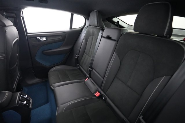 2023 Volvo C40 Recharge — photo 19 of 23