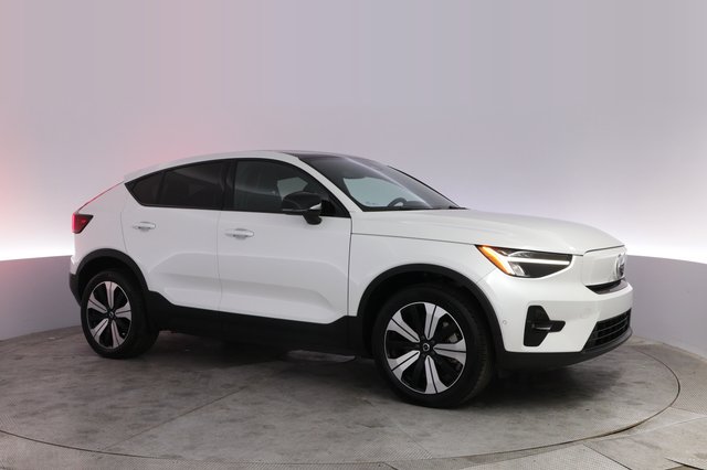 2023 Volvo C40 Recharge — photo 11 of 23