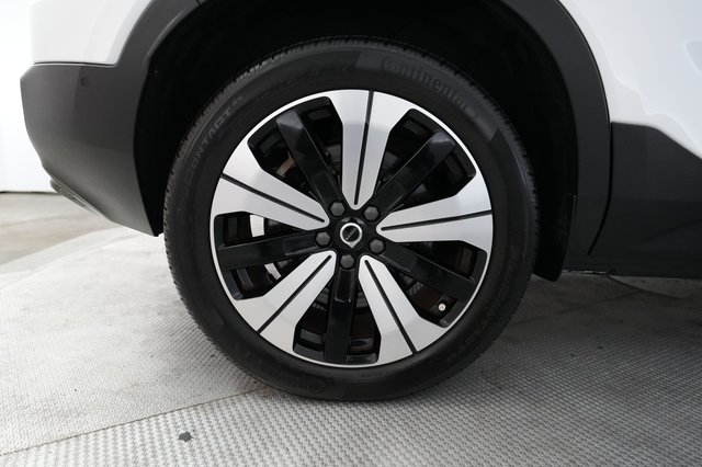 2023 Volvo C40 Recharge — photo 17 of 23