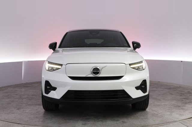 2023 Volvo C40 Recharge — photo 9 of 23