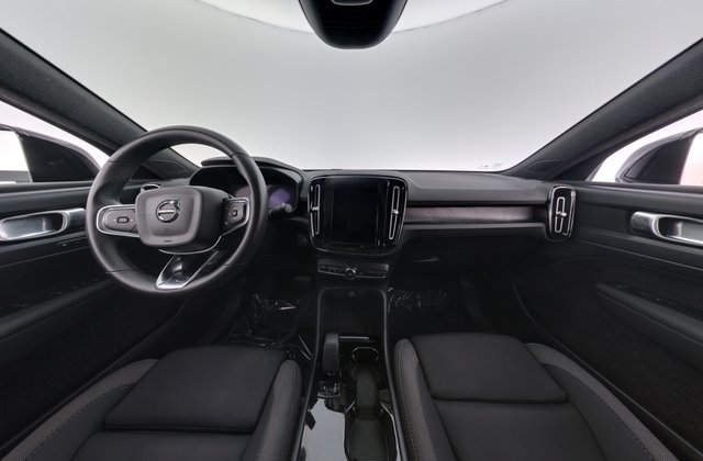 2023 Volvo C40 Recharge — photo 20 of 23