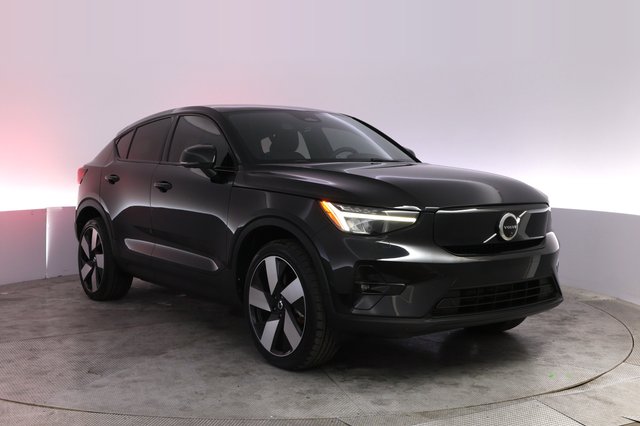2023 Volvo C40 Recharge — photo 10 of 23