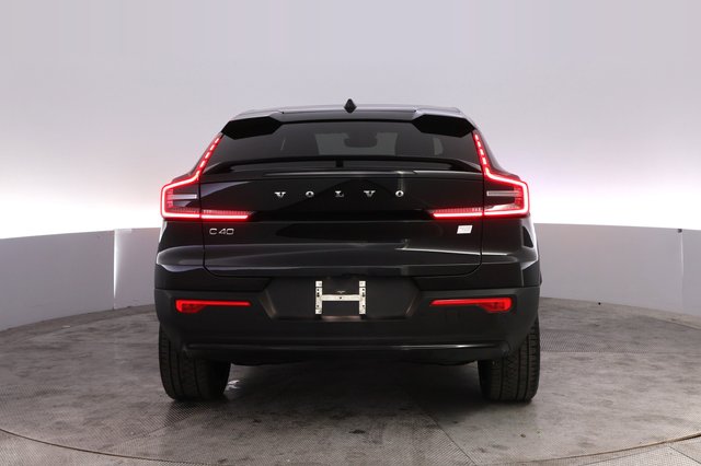 2023 Volvo C40 Recharge — photo 12 of 23