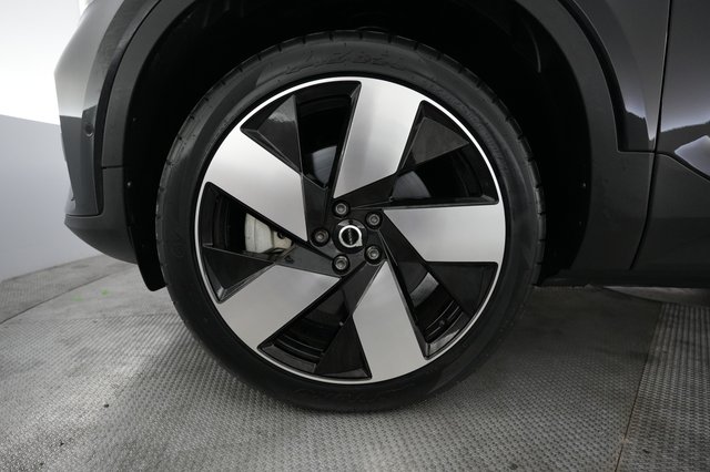 2023 Volvo C40 Recharge — photo 15 of 23