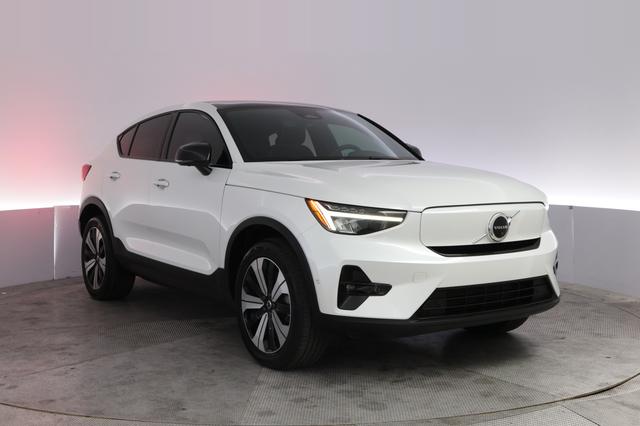 2023 Volvo C40 Recharge — photo 10 of 24