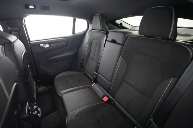 2023 Volvo C40 Recharge — photo 19 of 24
