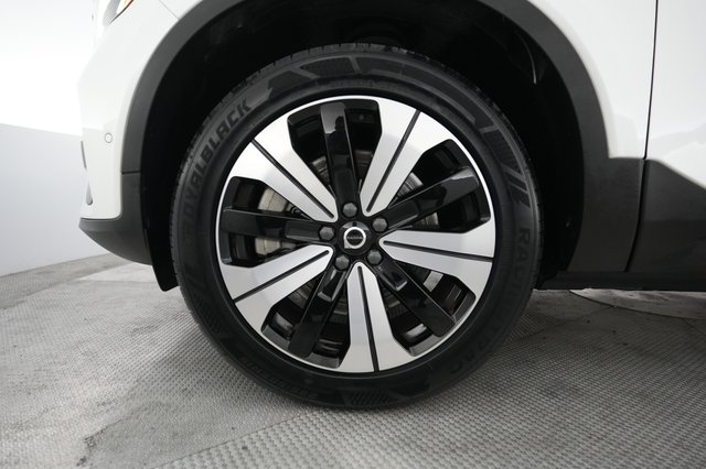 2023 Volvo C40 Recharge — photo 15 of 24