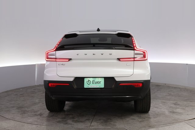 2023 Volvo C40 Recharge — photo 12 of 24
