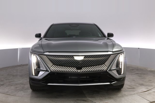 2024 Cadillac Lyriq — photo 9 of 21