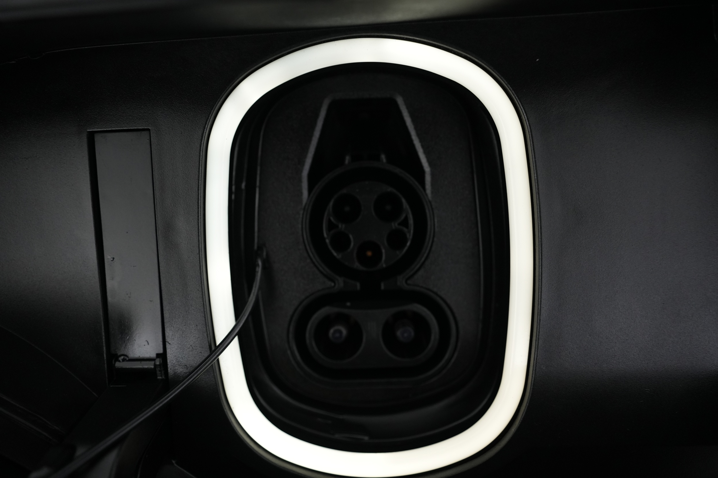 2024 Cadillac LYRIQ Tech - Photo 8