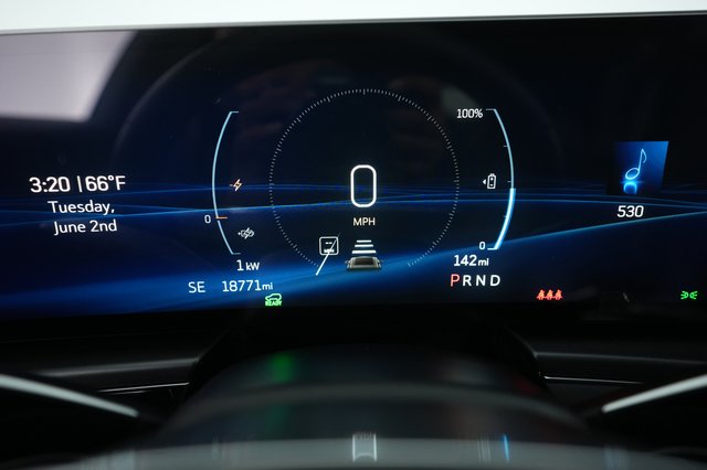 2024 Cadillac Lyriq — photo 5 of 21