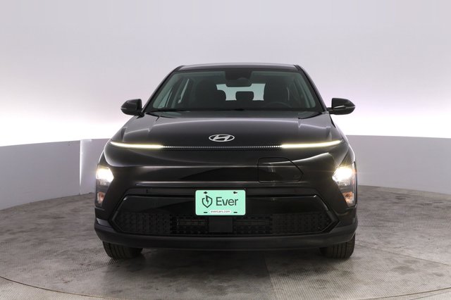 2024 Hyundai Kona Electric — photo 9 of 22