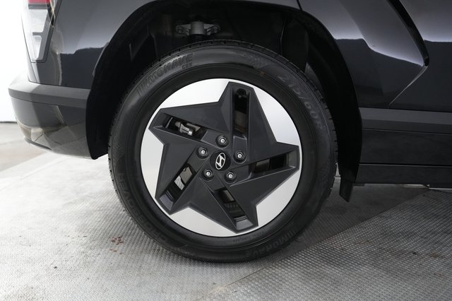 2024 Hyundai Kona Electric — photo 17 of 22