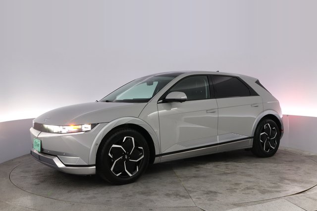 2024 Hyundai IONIQ 5 — photo 14 of 28