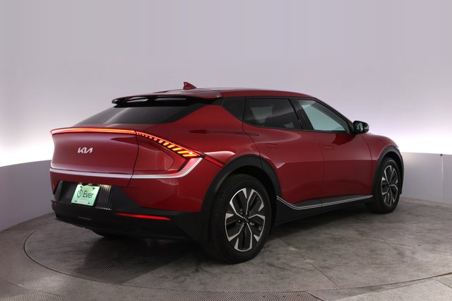 2024 Kia EV6 — photo 2 of 22