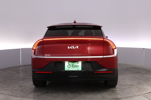 2024 Kia EV6 — photo 12 of 22
