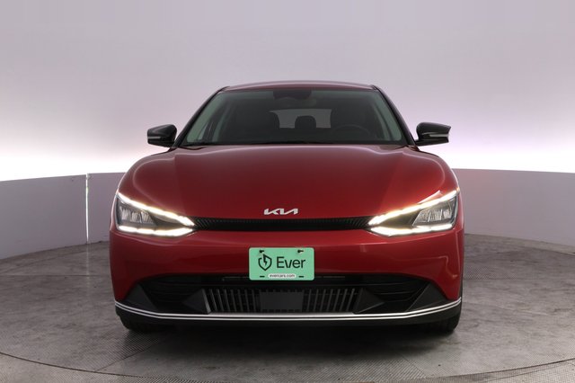 2024 Kia EV6 — photo 9 of 22
