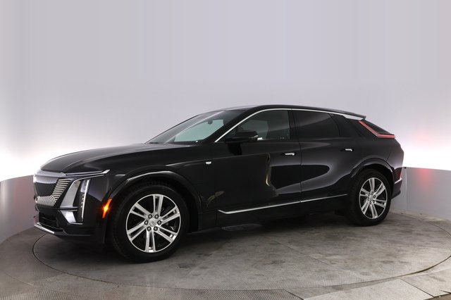 2024 Cadillac Lyriq — photo 14 of 23