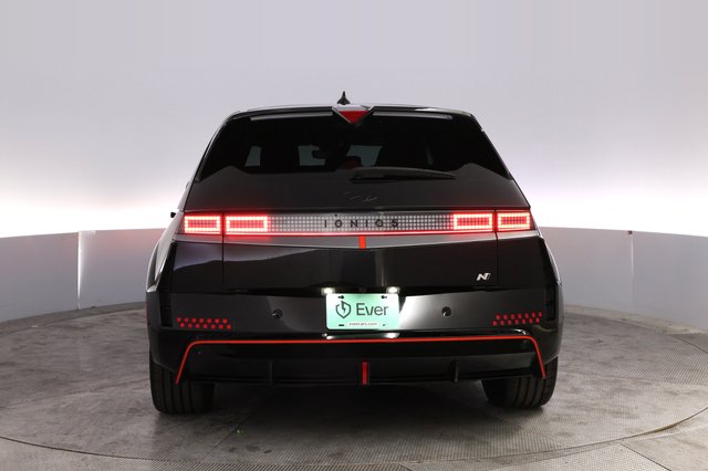 2025 Hyundai IONIQ 5 — photo 12 of 22