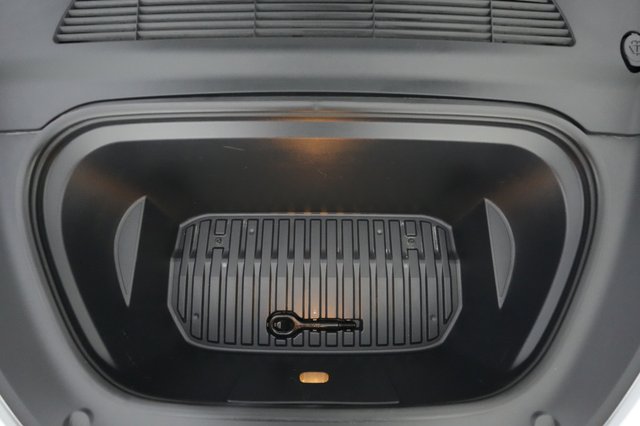 2022 Tesla Model Y — photo 20 of 23