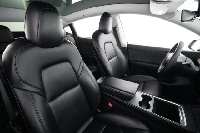 2022 Tesla Model Y — photo 18 of 23