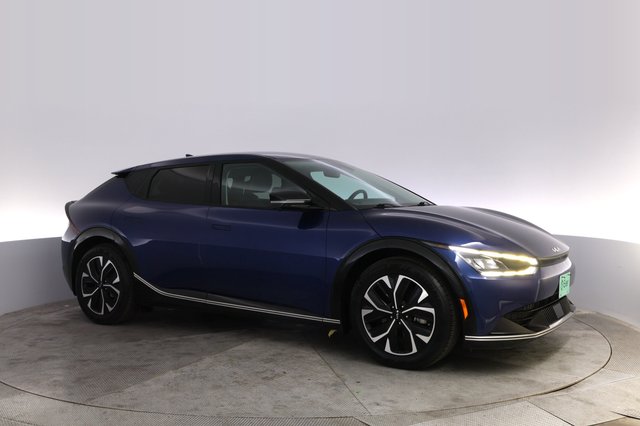 2022 Kia EV6 — photo 11 of 27