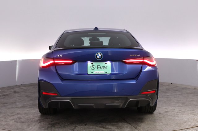 2023 BMW i4 — photo 12 of 20