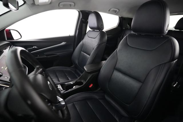 2023 Chevrolet Bolt EUV — photo 3 of 24