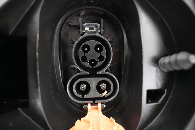 2023 Chevrolet Bolt EUV — photo 8 of 24