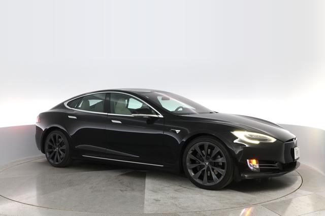 2021 Tesla Model S — photo 8 of 22