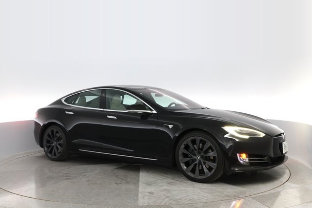 2021 Tesla Model S — photo 8 of 22