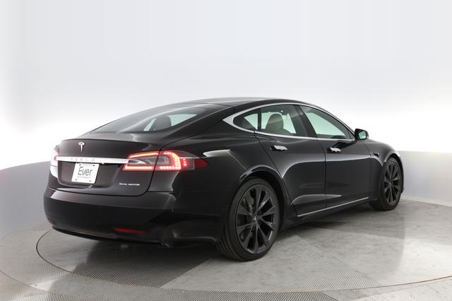 2021 Tesla Model S — photo 2 of 22