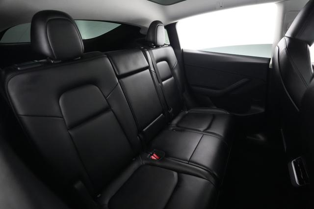 2023 Tesla Model Y — photo 4 of 26
